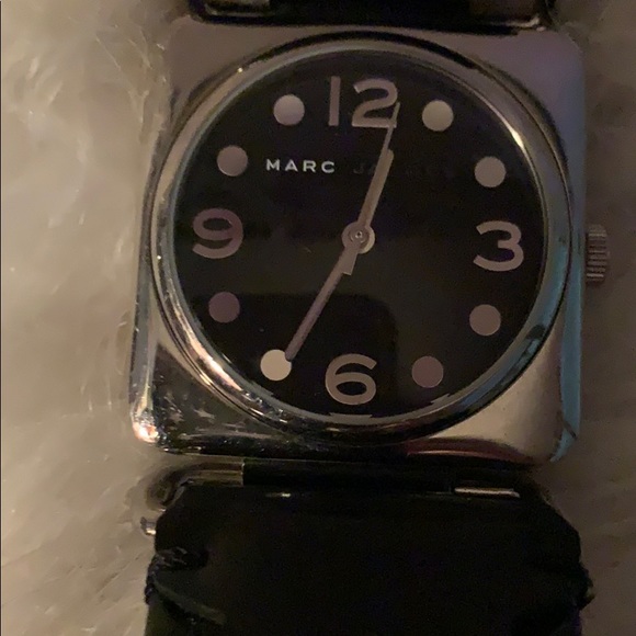 Watch - Picture 1 of 5